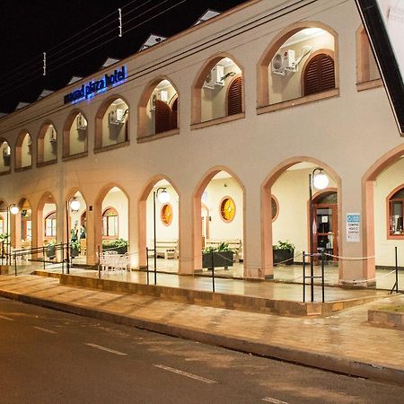 Mauad Plaza Hotel Sao Joaquim da Barra Экстерьер фото